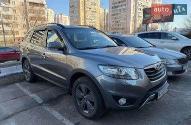 Внедорожник / Кроссовер Hyundai Santa FE 2012 в Киеве