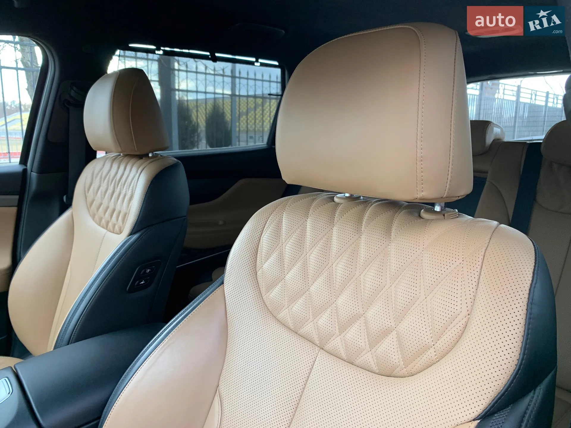 2021 Hyundai Santa Fe - мініатюра 27