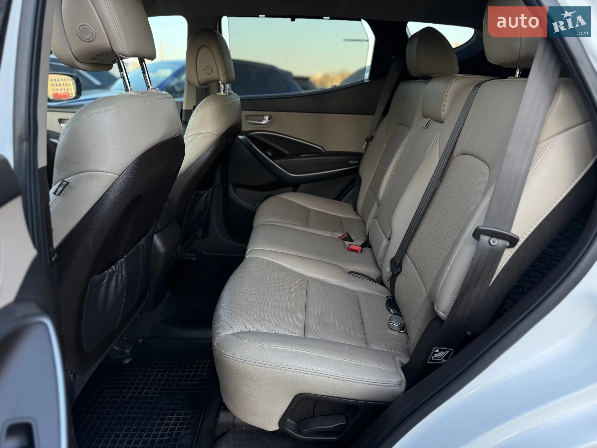 2016 Hyundai Santa Fe - мініатюра 19