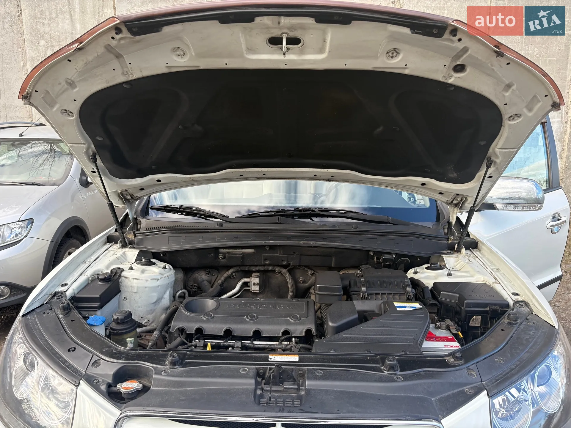2011 Hyundai Santa Fe - мініатюра 11
