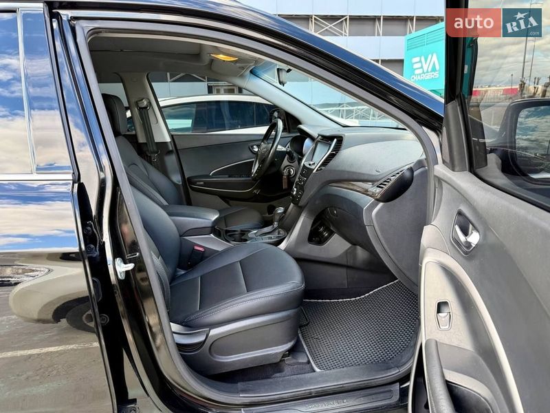 Внедорожник / Кроссовер Hyundai Santa FE 2013 в Киеве