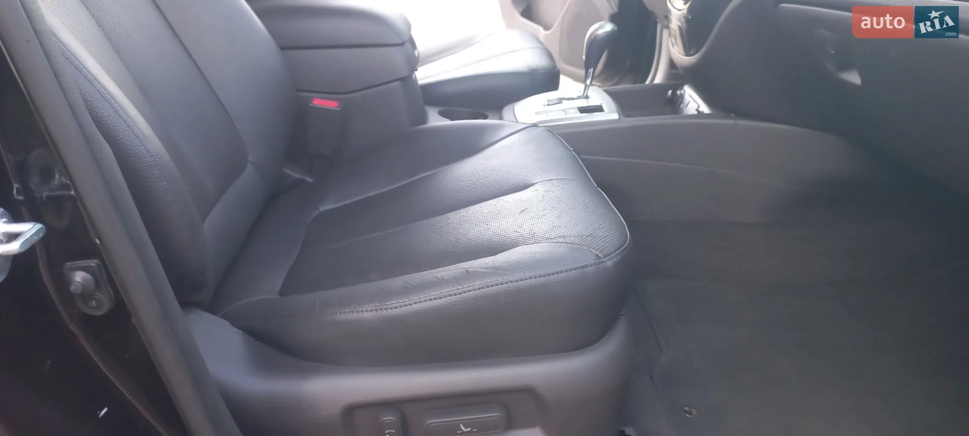 2012 Hyundai Santa Fe - мініатюра 25