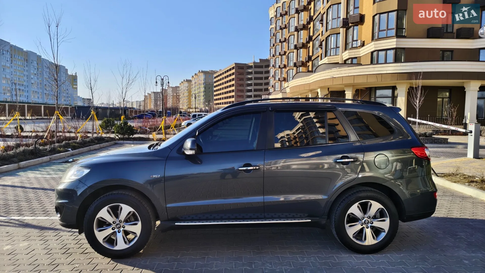 2011 Hyundai Santa Fe - мініатюра 16