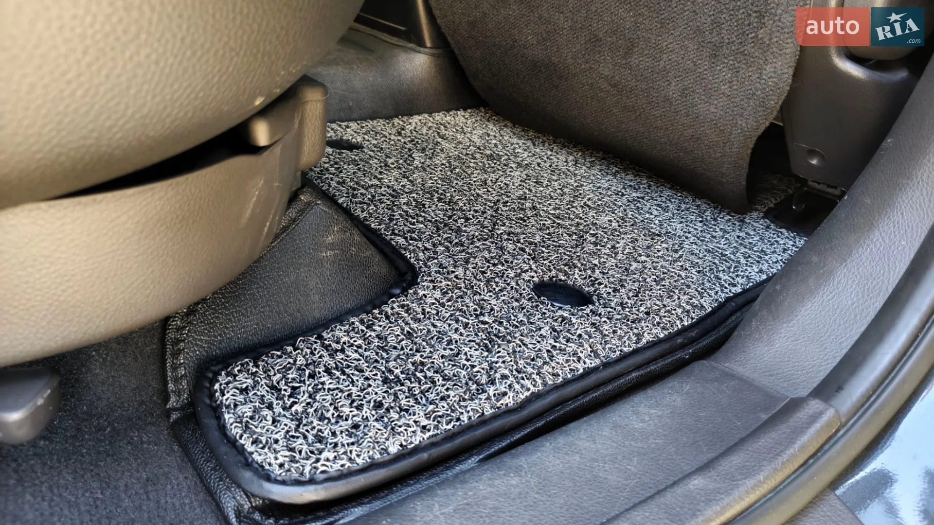 2011 Hyundai Santa Fe - мініатюра 56