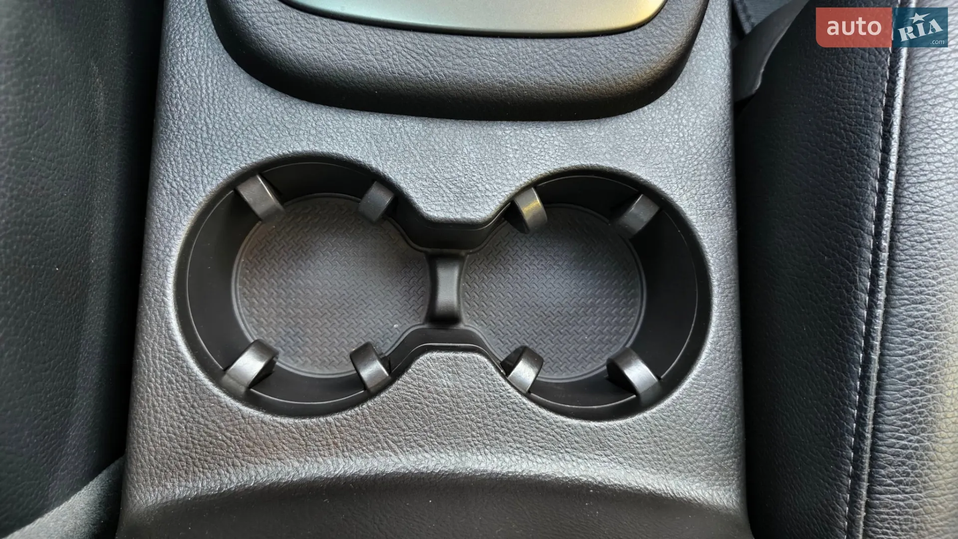 2011 Hyundai Santa Fe - мініатюра 72