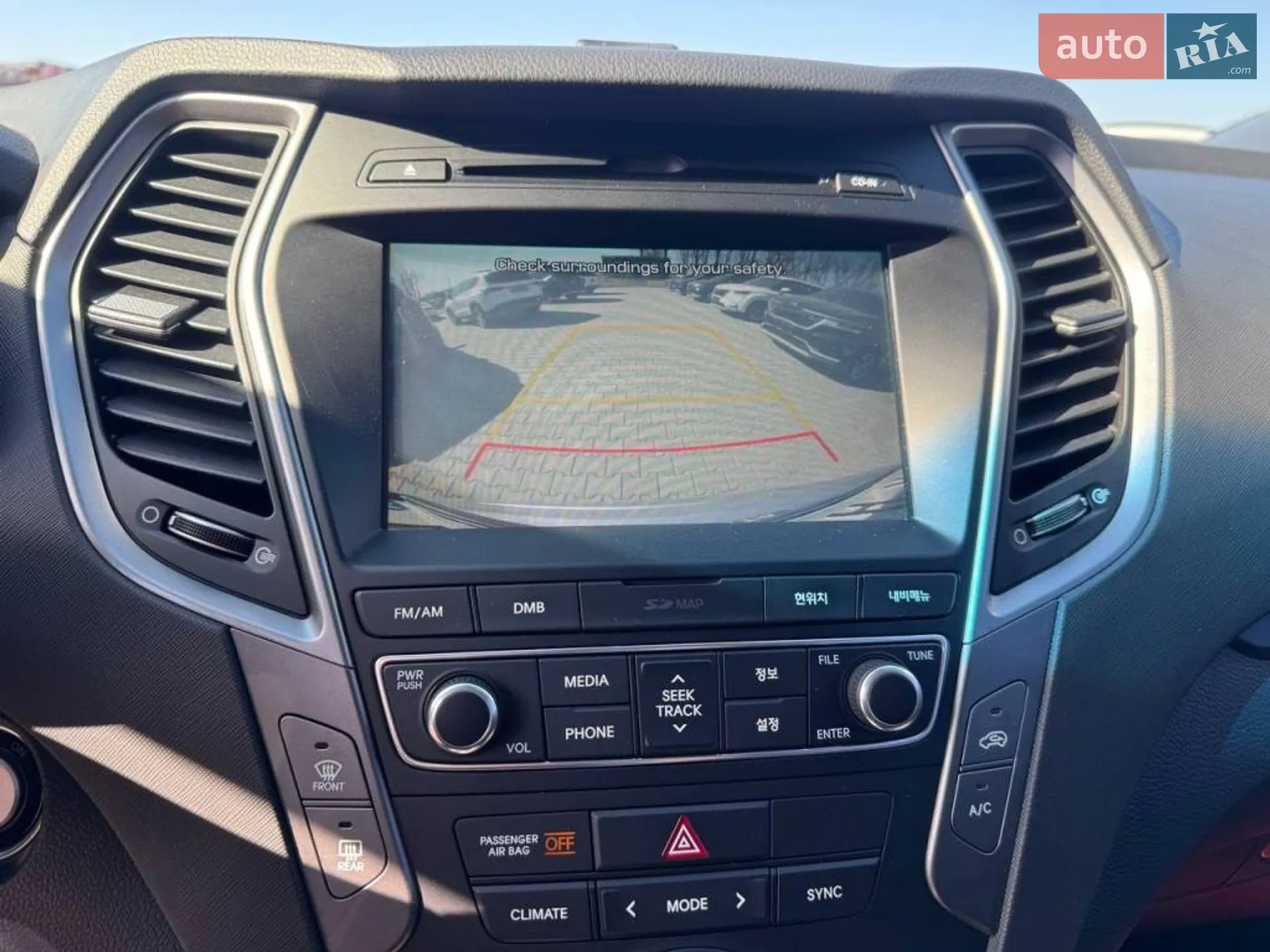 2017 Hyundai Santa Fe - мініатюра 19
