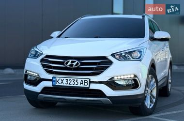 Внедорожник / Кроссовер Hyundai Santa FE 2016 в Киеве