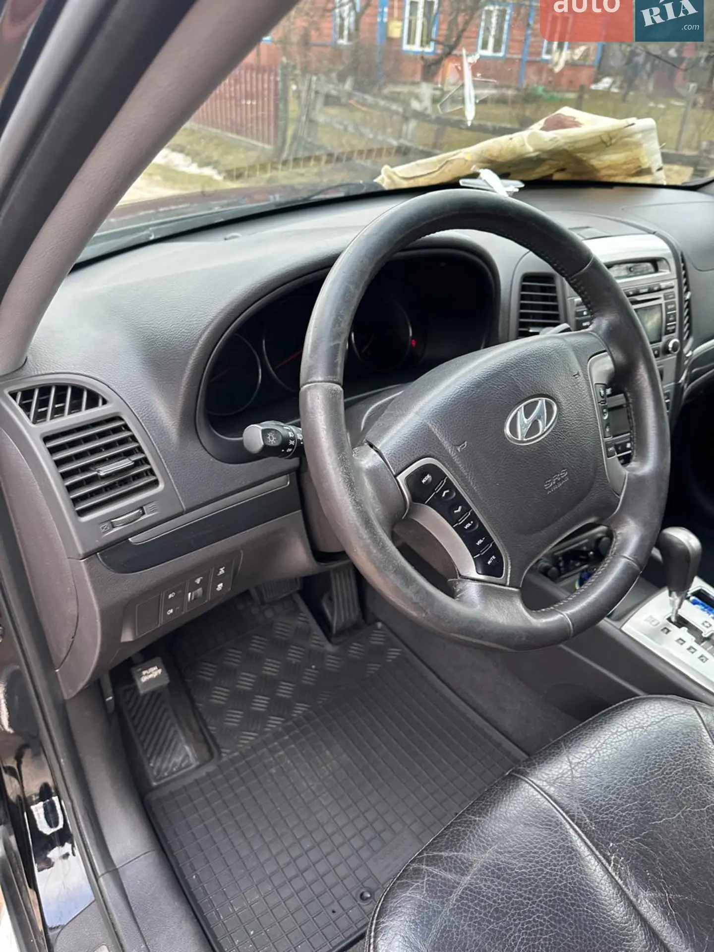 2011 Hyundai Santa Fe - мініатюра 9