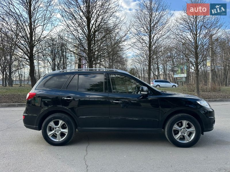 Внедорожник / Кроссовер Hyundai Santa FE 2011 в Умани