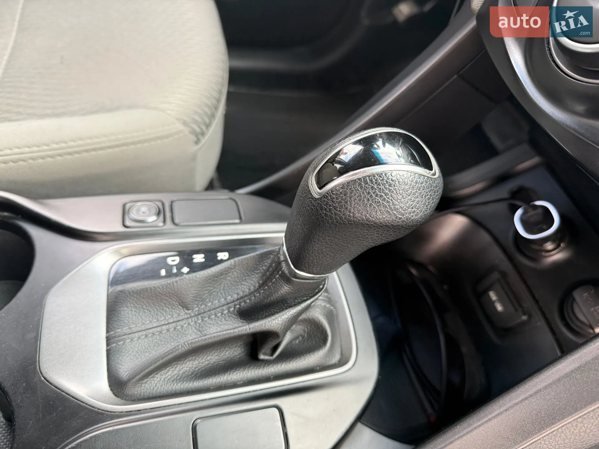 2015 Hyundai Santa Fe - мініатюра 15