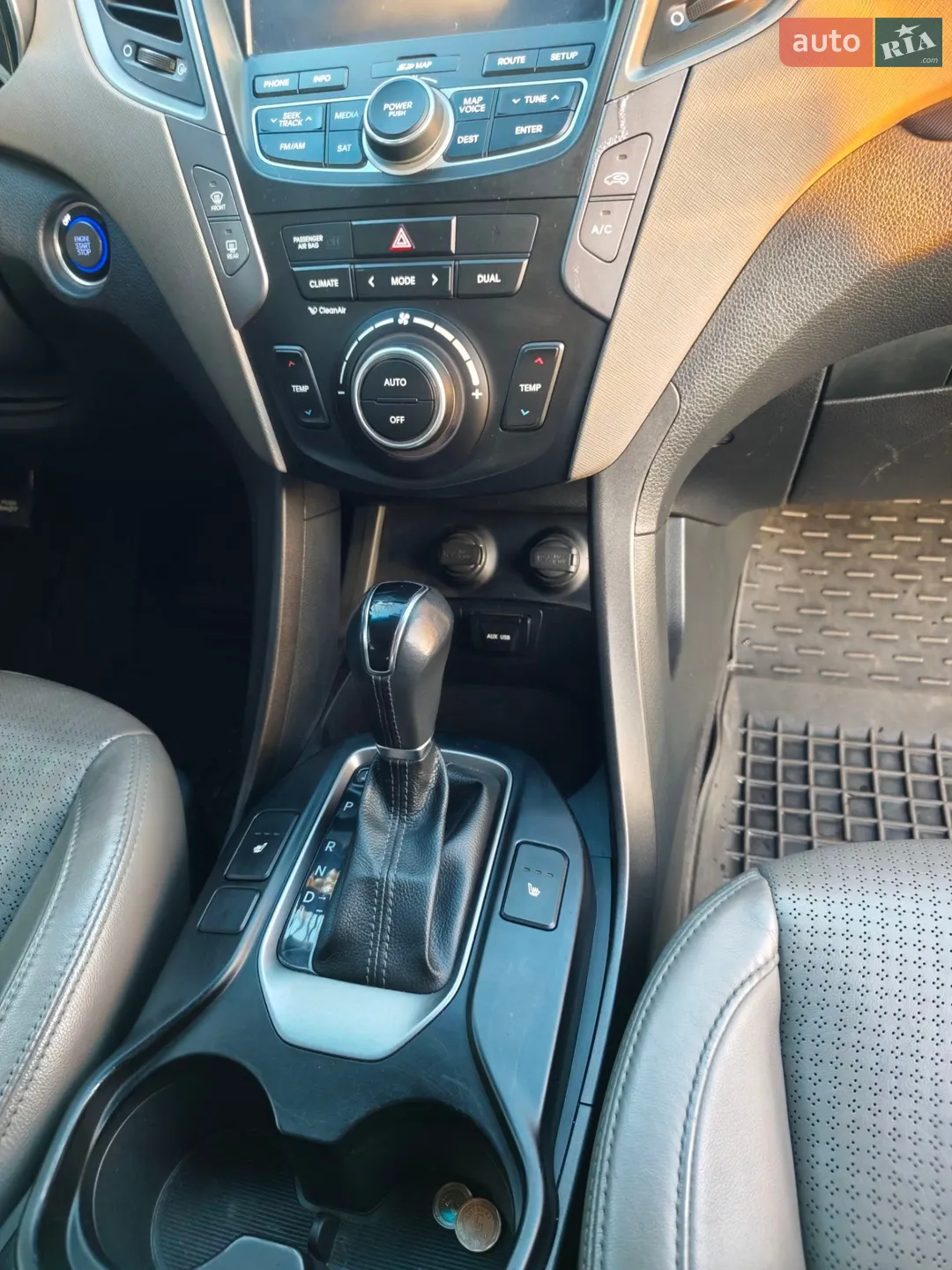 2012 Hyundai Santa Fe - мініатюра 14