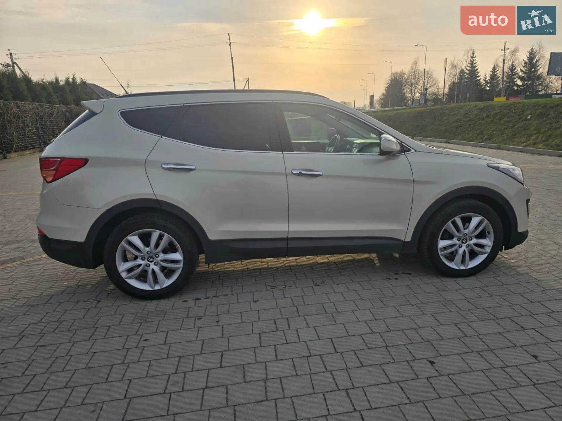 2014 Hyundai Santa Fe - мініатюра 9