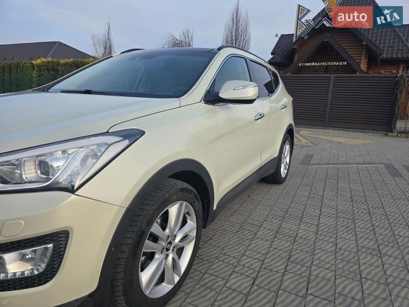 Внедорожник / Кроссовер Hyundai Santa FE 2014 в Стрые
