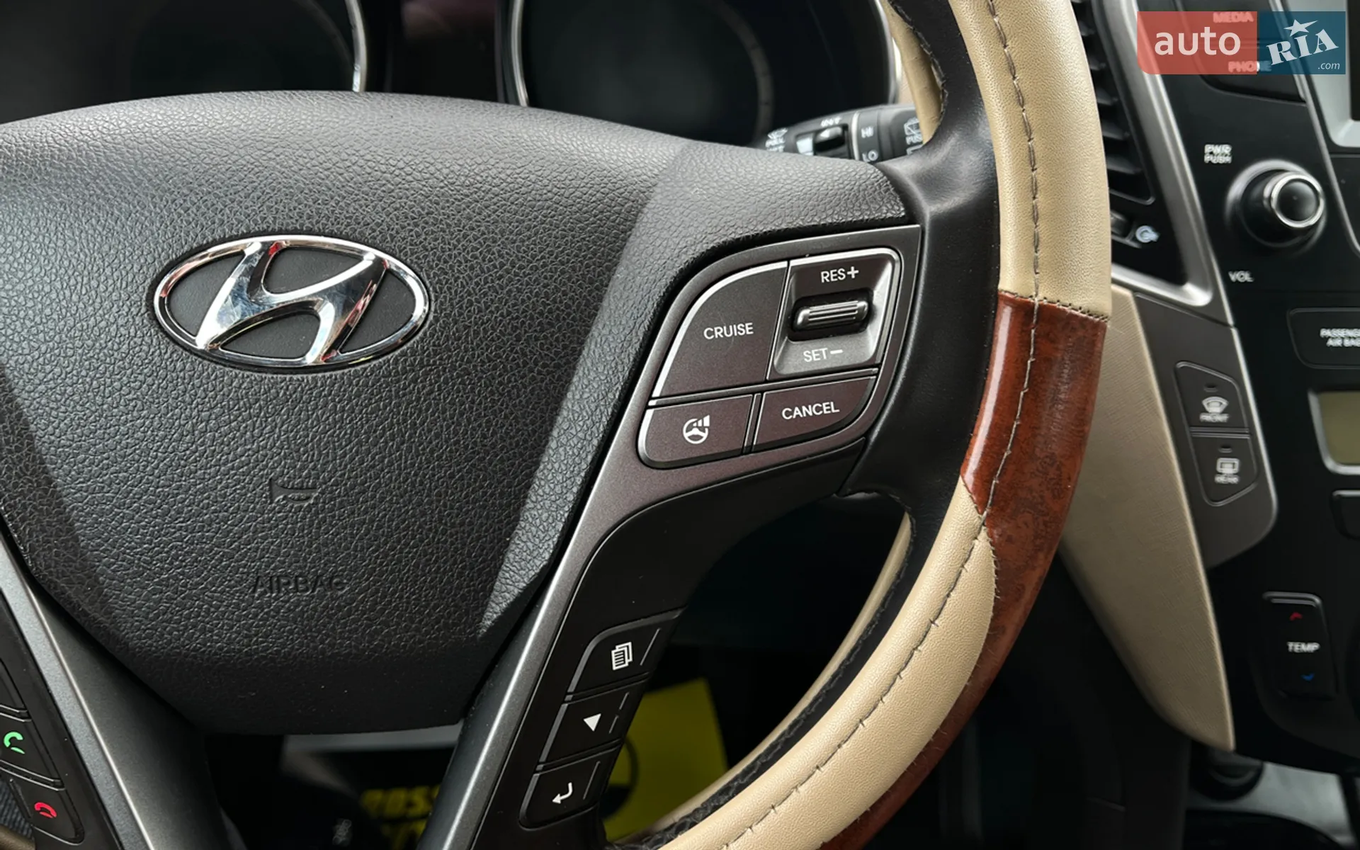 2014 Hyundai Santa Fe - мініатюра 12