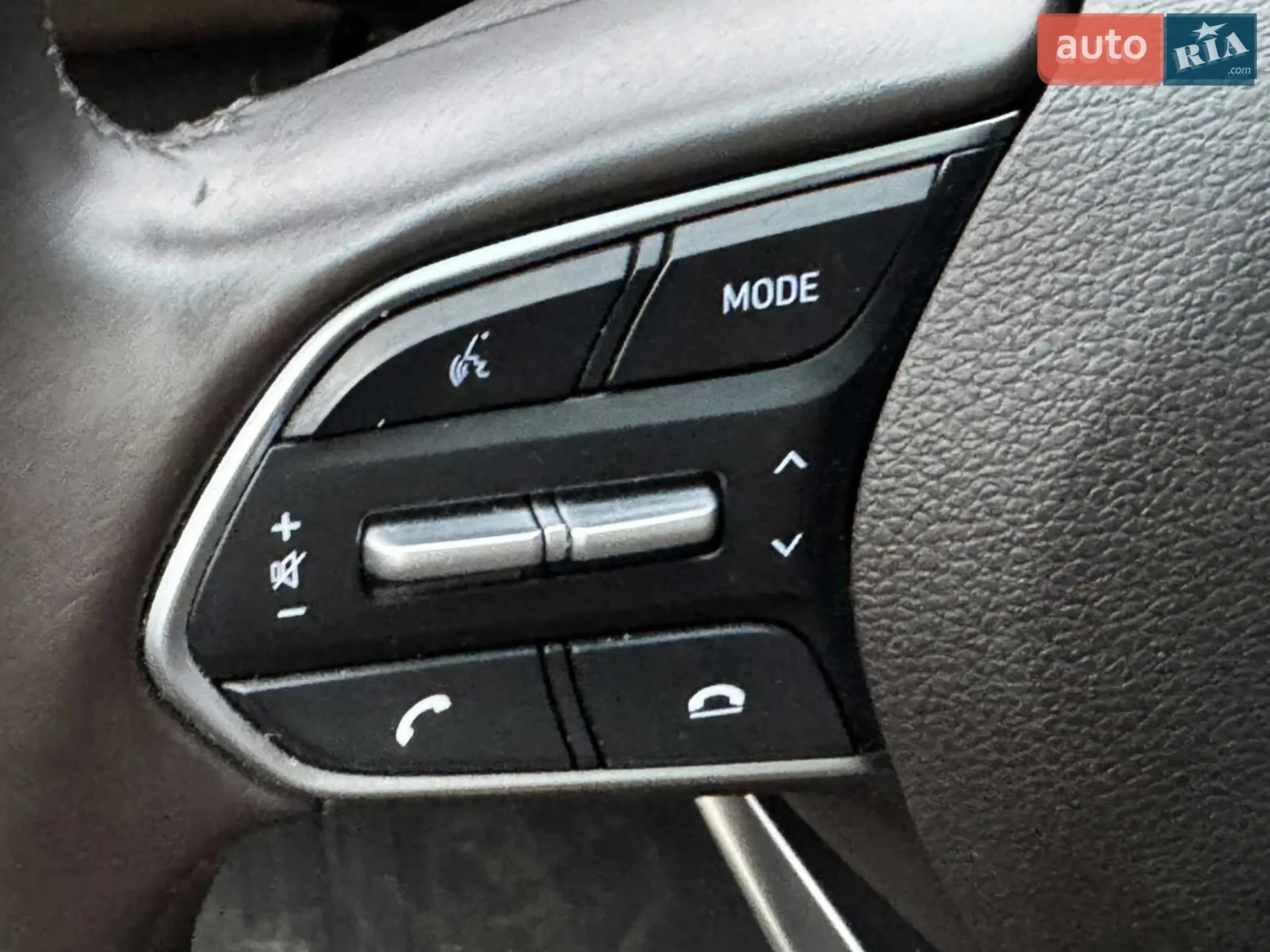 2019 Hyundai Santa Fe - мініатюра 19