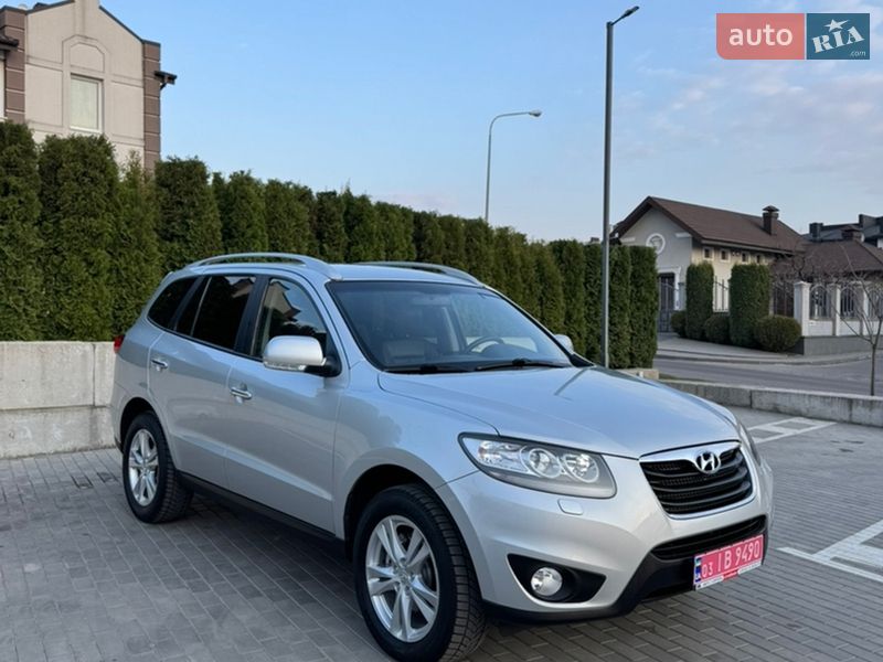 Внедорожник / Кроссовер Hyundai Santa FE 2012 в Ровно