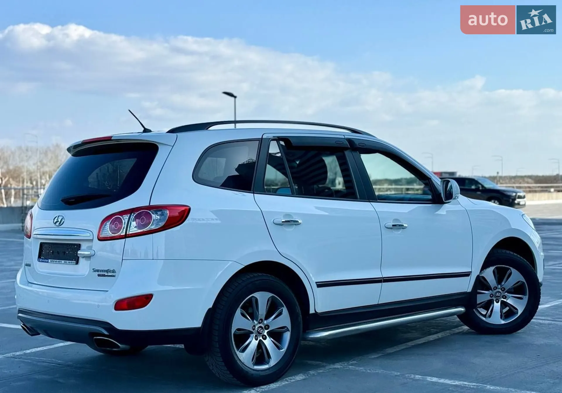 2011 Hyundai Santa Fe - мініатюра 12