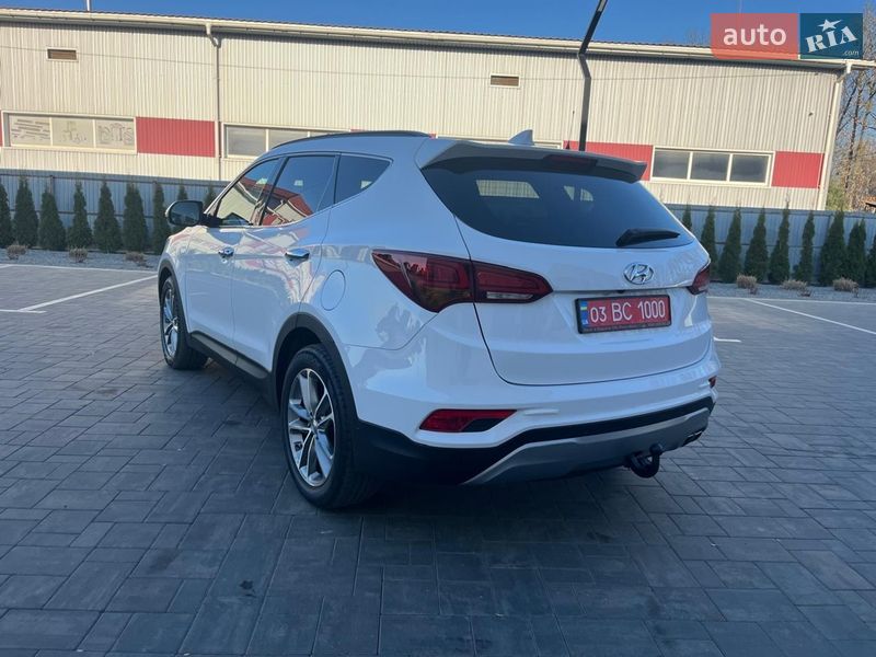 Внедорожник / Кроссовер Hyundai Santa FE 2016 в Луцке