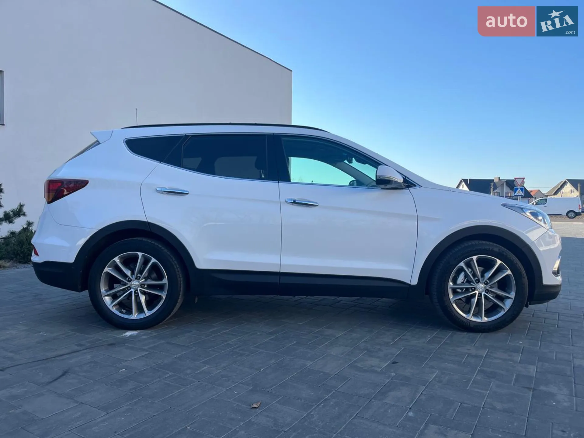 2016 Hyundai Santa Fe - мініатюра 16