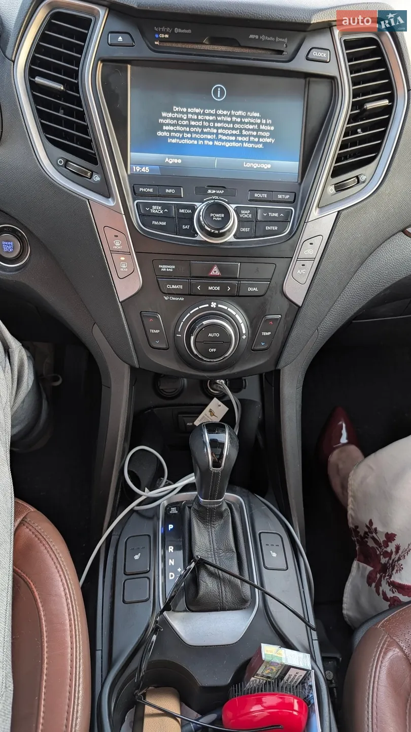 2012 Hyundai Santa Fe - мініатюра 15