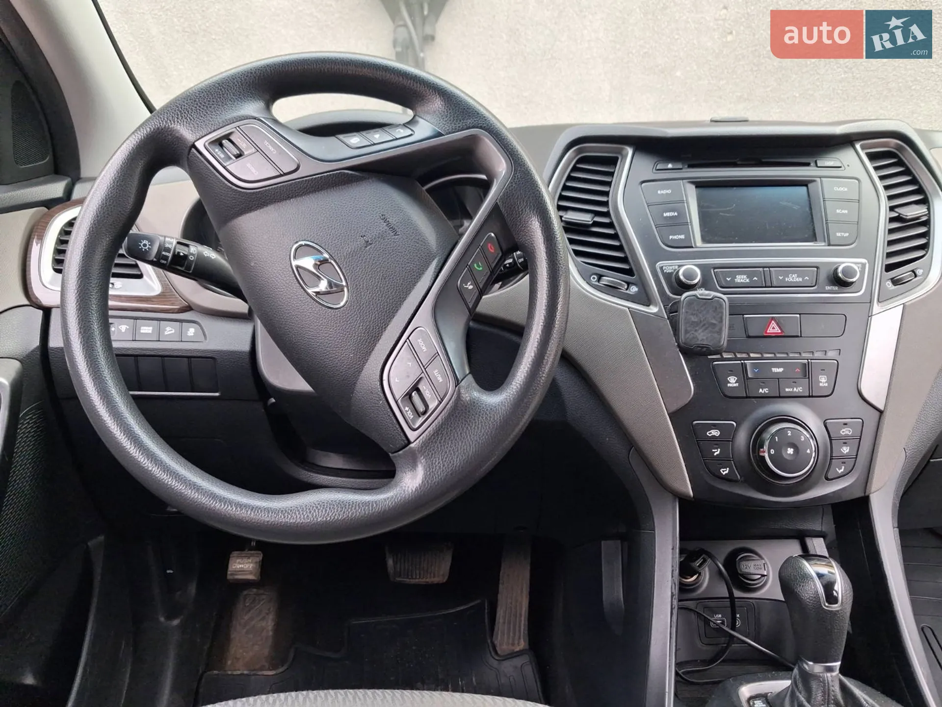 2017 Hyundai Santa Fe - мініатюра 3