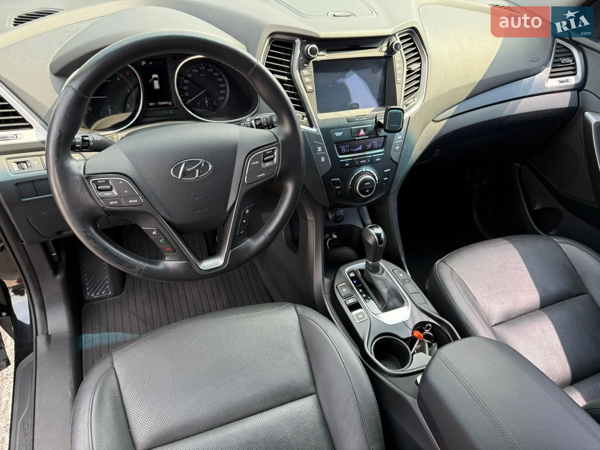 2017 Hyundai Santa Fe - мініатюра 3