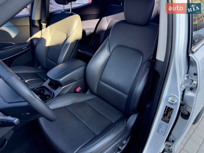 Внедорожник / Кроссовер Hyundai Santa FE 2015 в Одессе