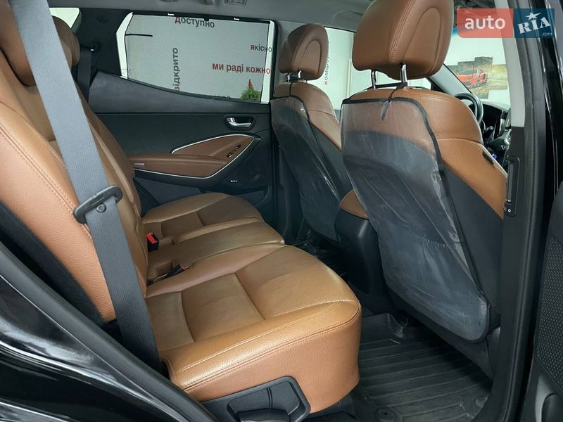 Внедорожник / Кроссовер Hyundai Santa FE 2016 в Киеве