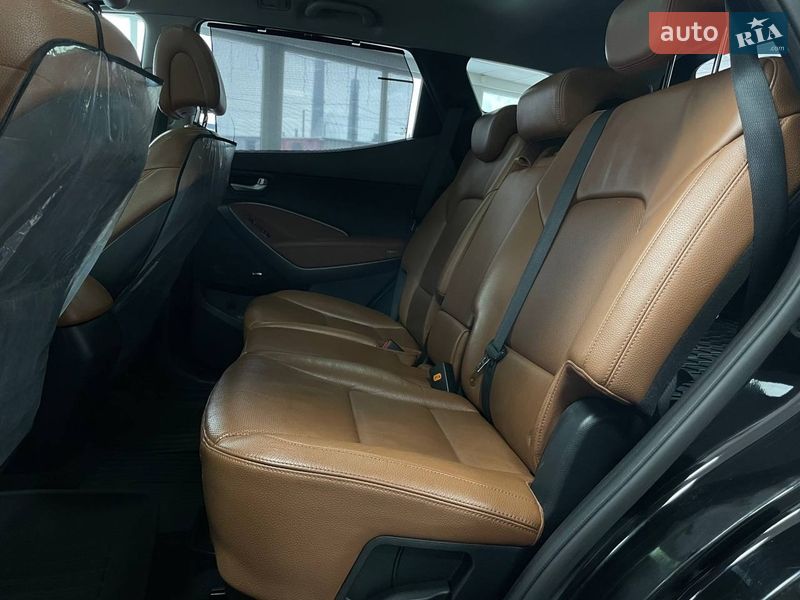 Внедорожник / Кроссовер Hyundai Santa FE 2016 в Киеве