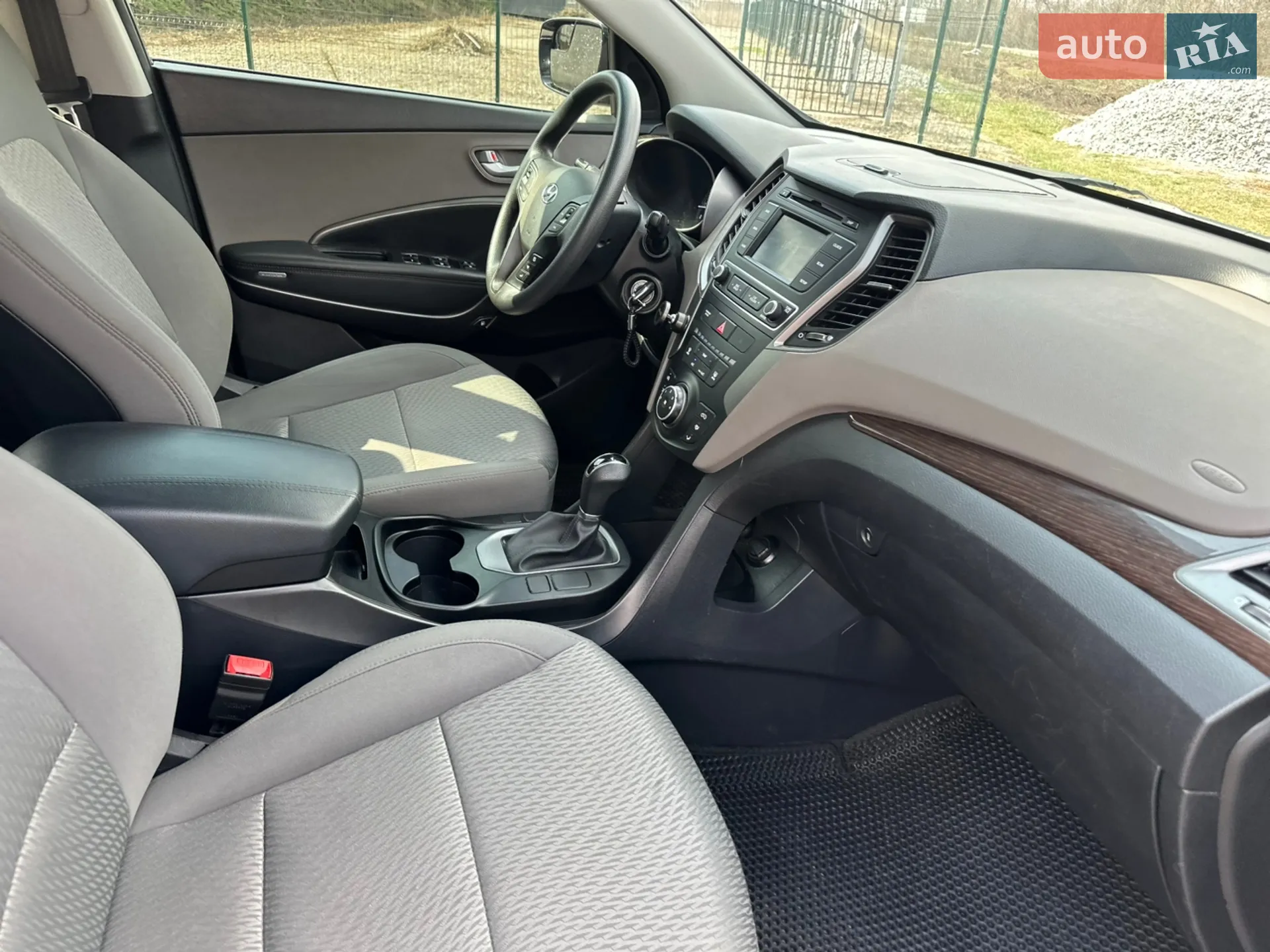 2016 Hyundai Santa Fe - мініатюра 28