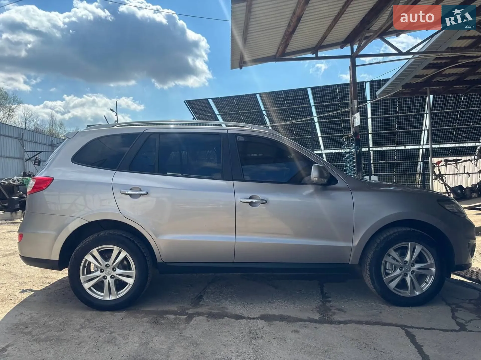 2011 Hyundai Santa Fe - мініатюра 10