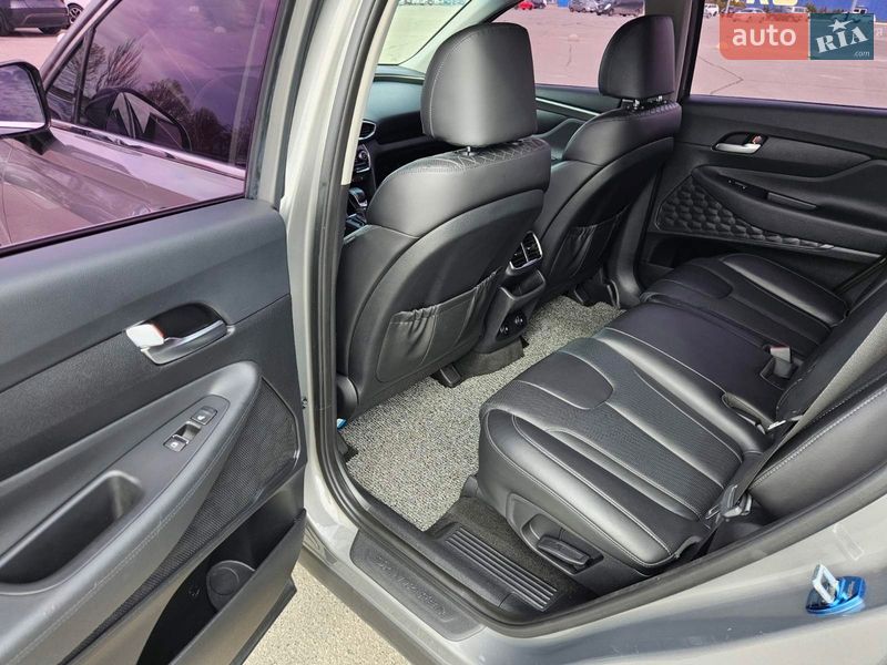 Внедорожник / Кроссовер Hyundai Santa FE 2018 в Днепре