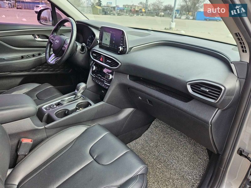 Внедорожник / Кроссовер Hyundai Santa FE 2018 в Днепре
