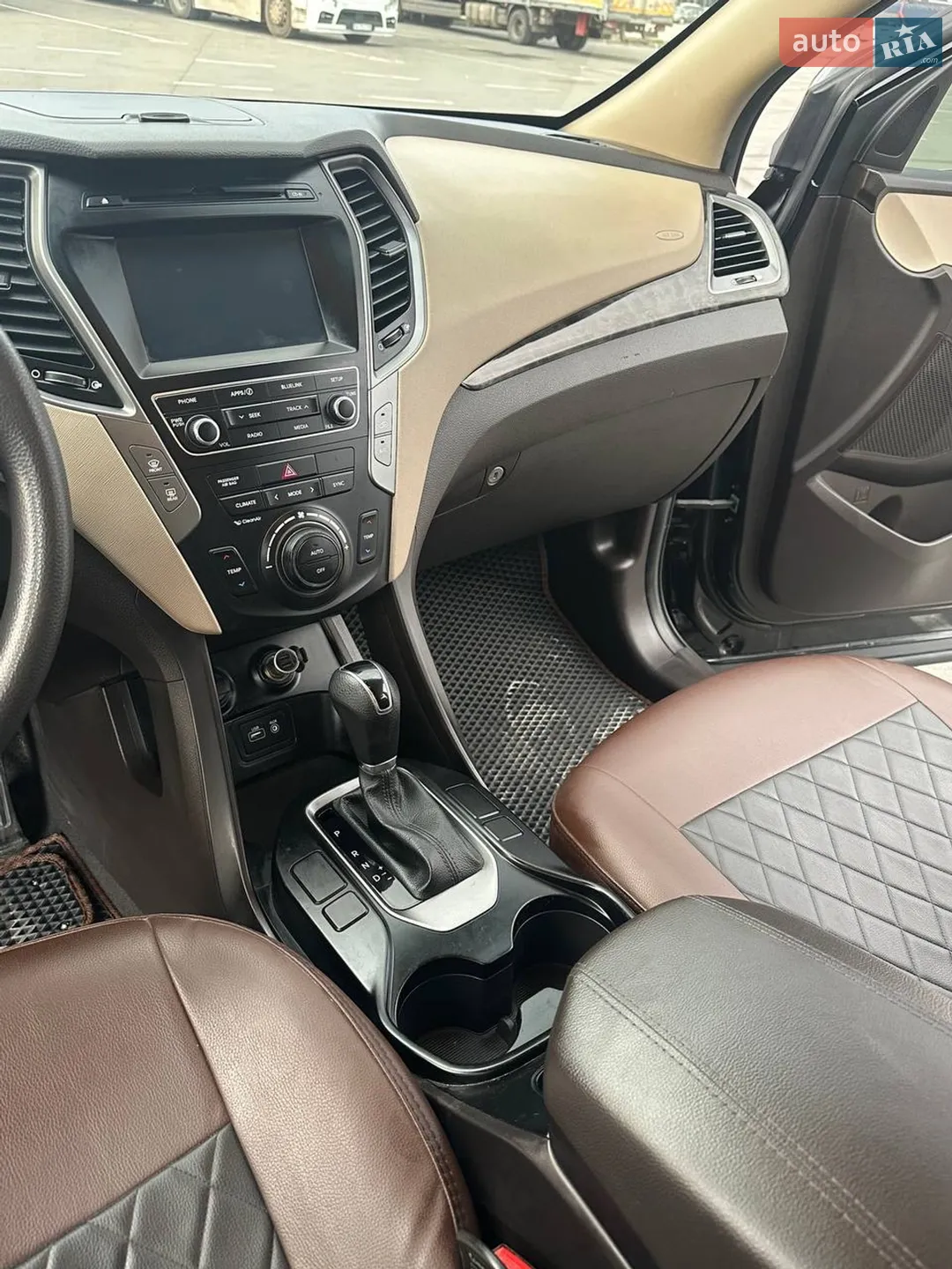 2016 Hyundai Santa Fe - мініатюра 27