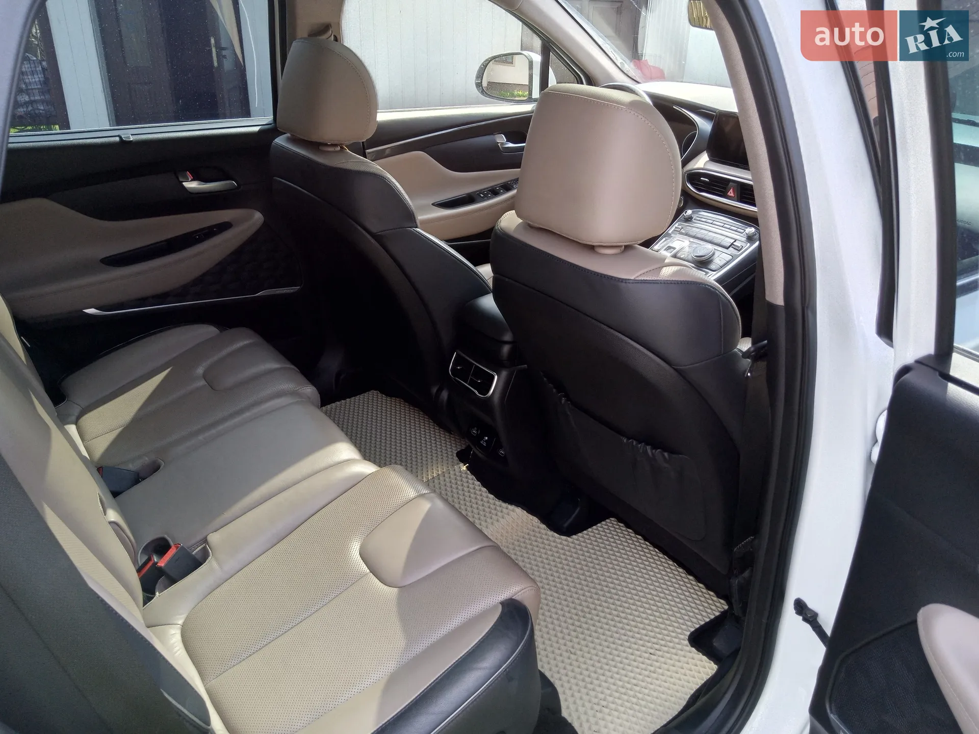 2020 Hyundai Santa Fe - мініатюра 11