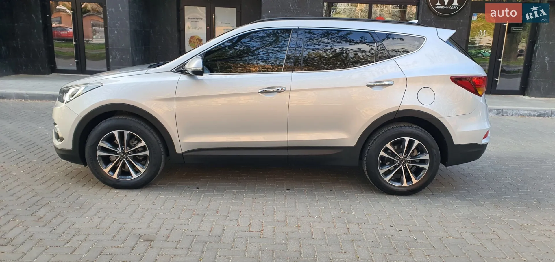 2016 Hyundai Santa Fe - мініатюра 30