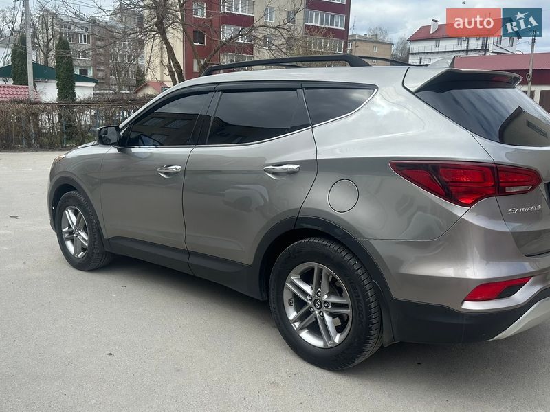 Внедорожник / Кроссовер Hyundai Santa FE 2016 в Каменец-Подольском