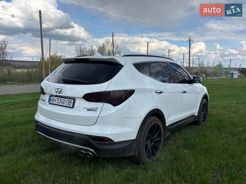 Внедорожник / Кроссовер Hyundai Santa FE 2014 в Краматорске