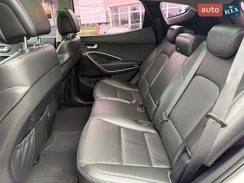 Внедорожник / Кроссовер Hyundai Santa FE 2016 в Житомире