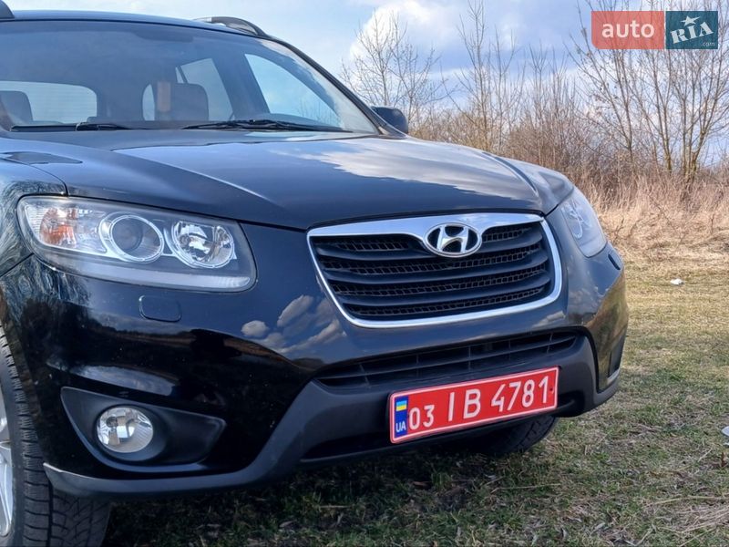 Внедорожник / Кроссовер Hyundai Santa FE 2011 в Дубно фото 13 Внедорожник / Кроссовер Hyundai Santa FE 2011 в Дубно