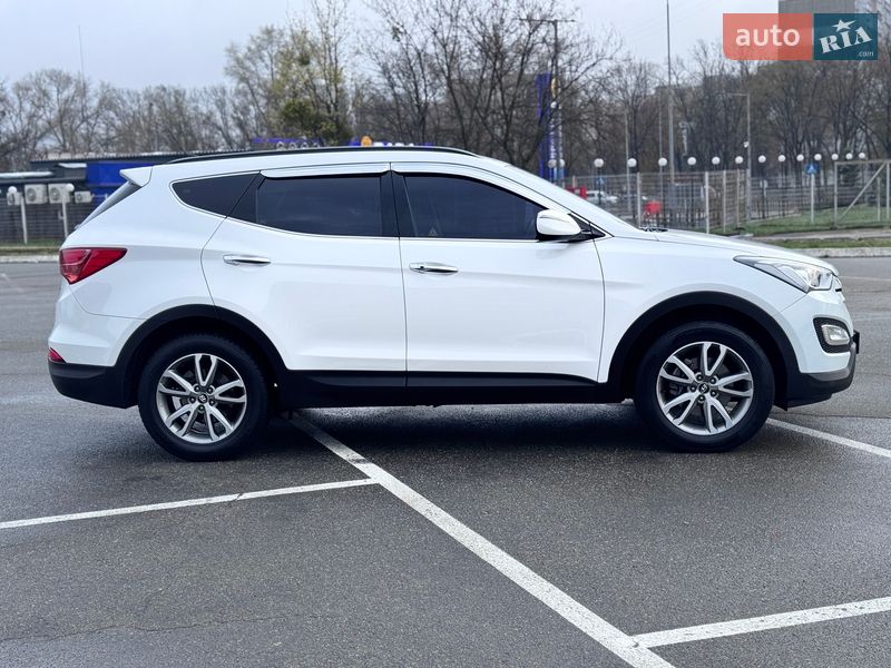 Позашляховик / Кросовер Hyundai Santa FE 2013 в Києві