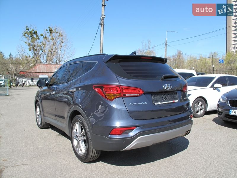 Внедорожник / Кроссовер Hyundai Santa FE 2016 в Киеве