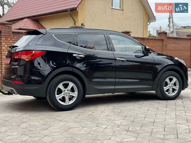 Позашляховик / Кросовер Hyundai Santa FE 2014 в Рівному