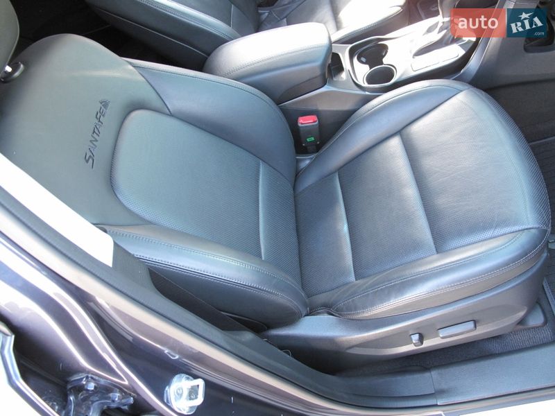 Внедорожник / Кроссовер Hyundai Santa FE 2016 в Киеве