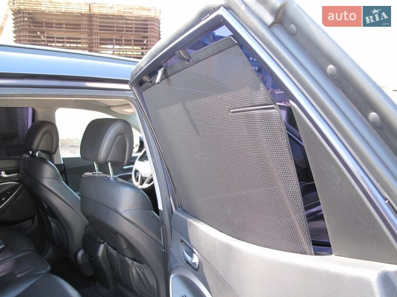 Внедорожник / Кроссовер Hyundai Santa FE 2016 в Киеве