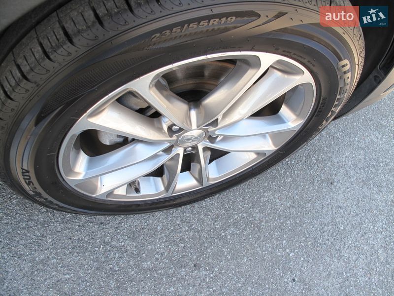 Внедорожник / Кроссовер Hyundai Santa FE 2016 в Киеве