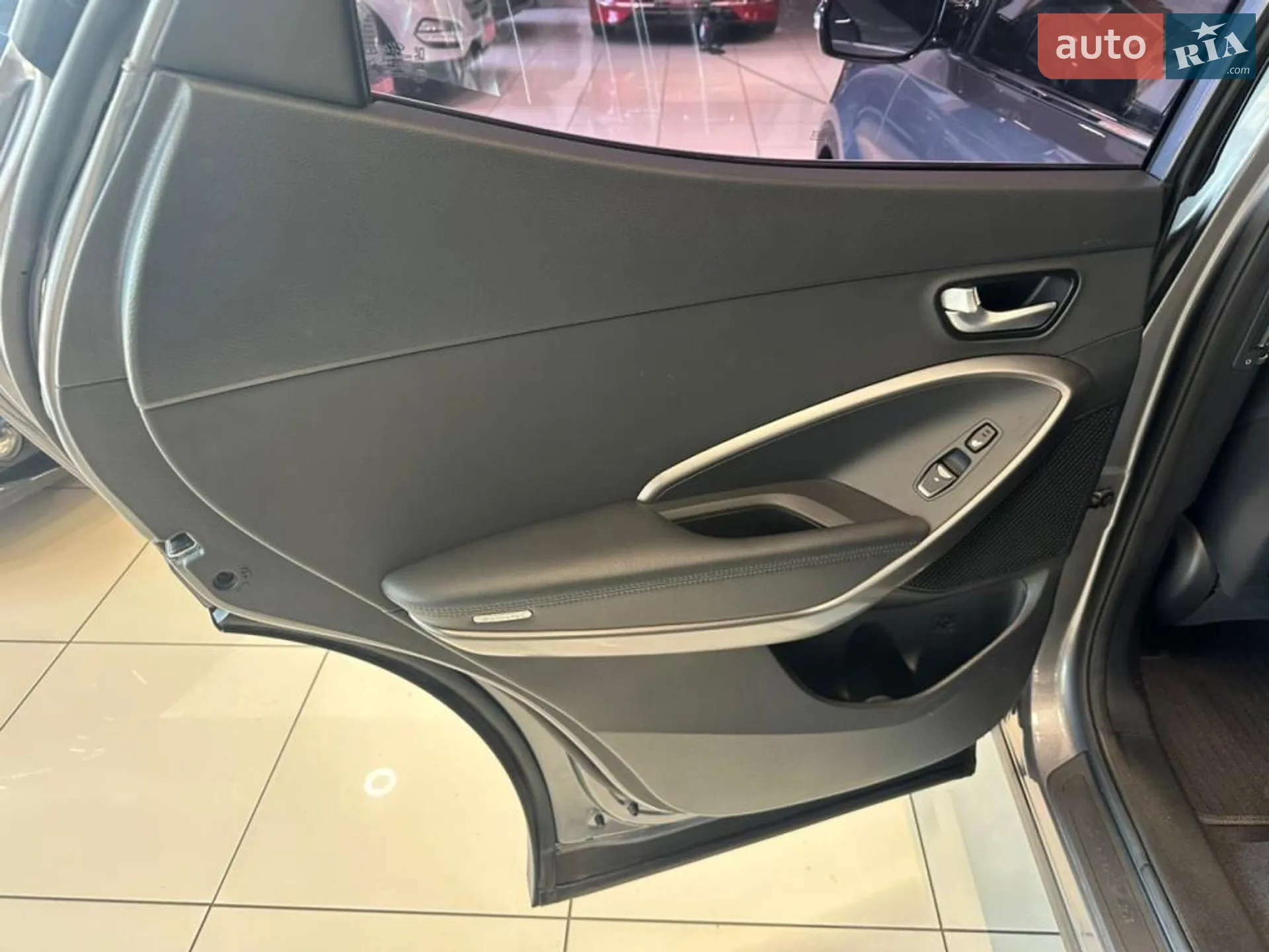2016 Hyundai Santa Fe - мініатюра 23