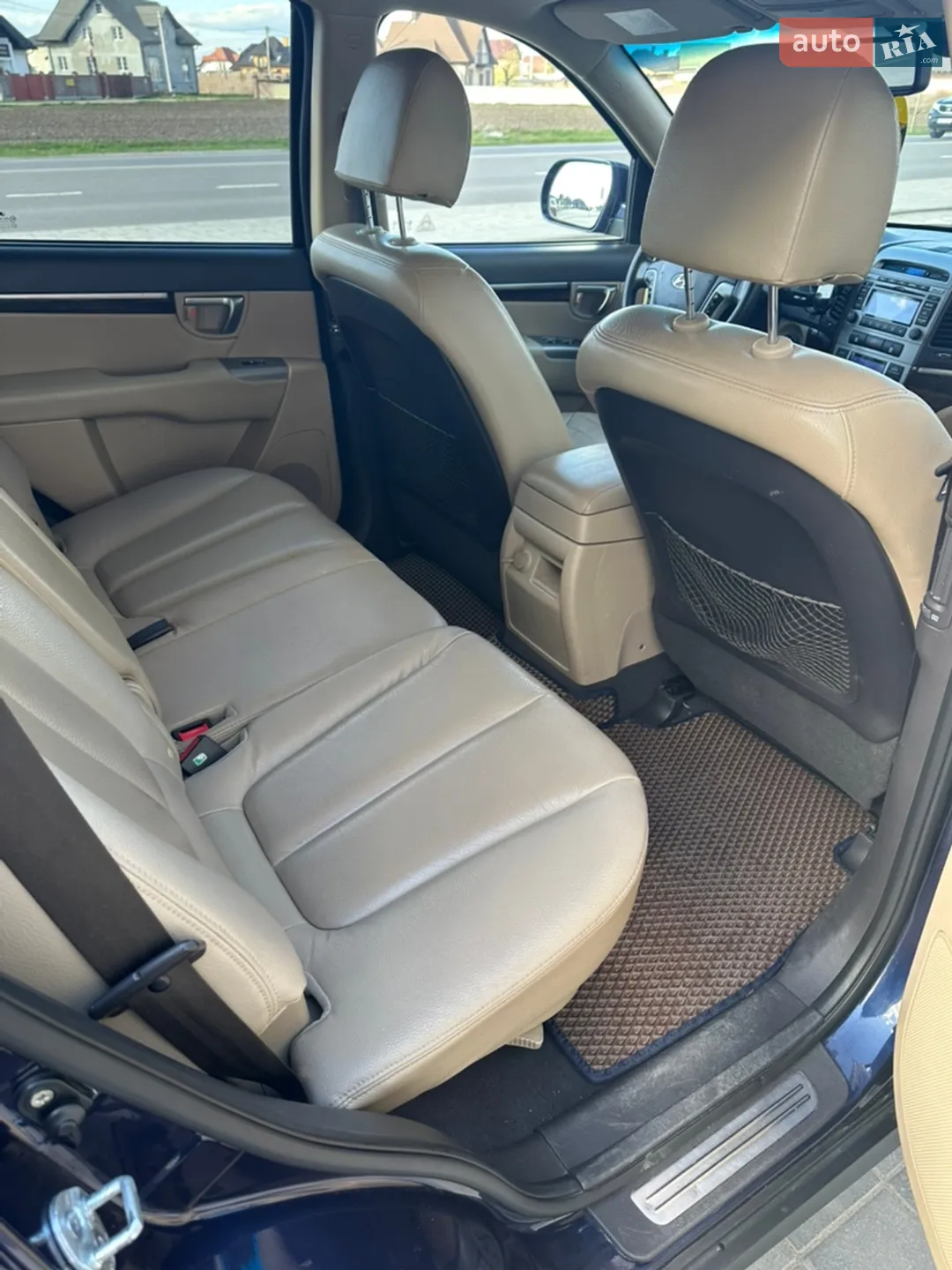 2010 Hyundai Santa Fe - мініатюра 10