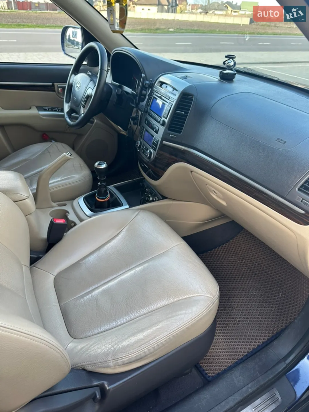 2010 Hyundai Santa Fe - мініатюра 12