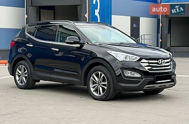 Позашляховик / Кросовер Hyundai Santa FE 2016 в Рівному